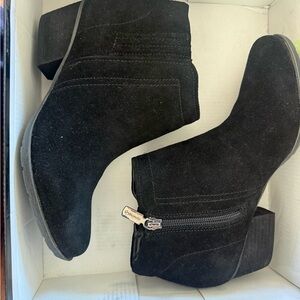 Brand New!! Blondo Black Suede Ankle Booties